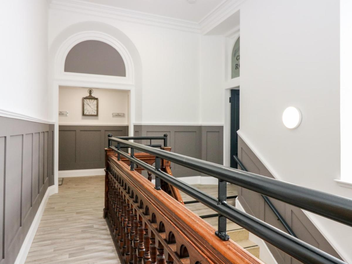 The Marriage Room At The Institute Executive Apartments Keith Kültér fotó